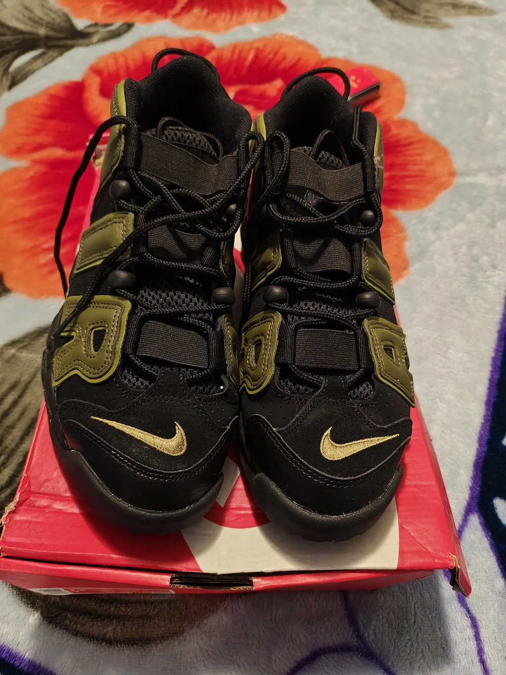 Nike Kids Black Sneakers with Olive and Gold Accents